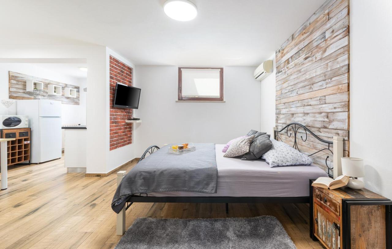 Ariana Apartment *