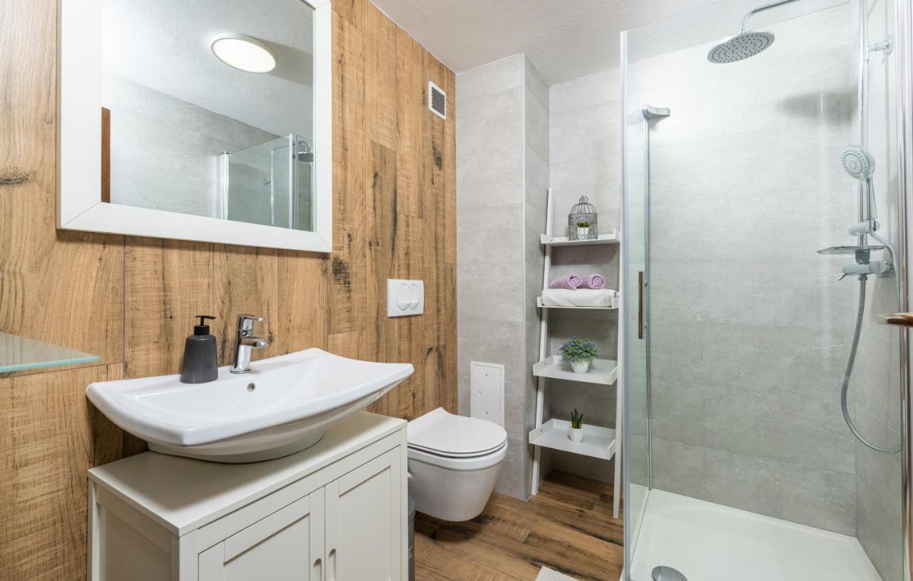 Ariana Apartman Umag